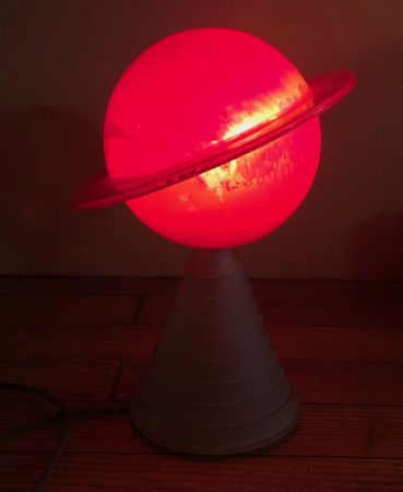 1939 Worlds Fair Saturn Lamp Red Top 18.jpg