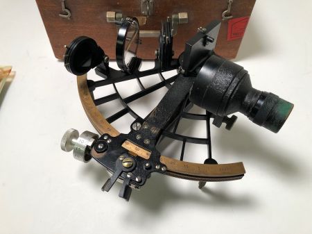 C. Plath Trommel Sextant 28459 Hamburg Germany 1940s Original Box and Fixtures 12.jpg