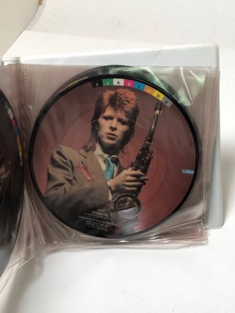 David Bowie Picture Disc Box Set Fashions 11.jpg