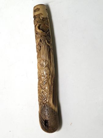 Japanese Kiseru zutsu Pipe-Case Carved Antler Circa Late 19th C 1.jpg