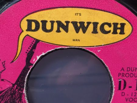 The Del-Vetts Last Time Around on Dunwich 1st press 6.jpg