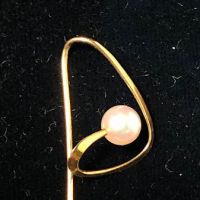 14K Gold Modernist Desgined Earrings with Pearl 7.jpg