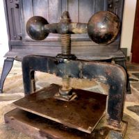 Antique Cast Iron Book Press Binding 4.jpg