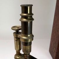 F W Schiek Brass Microscope Berlin 1782 Model 20.jpg