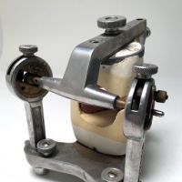 Hanau Articulator Horizontal Condylar Indication with Wooden Box  7.jpg