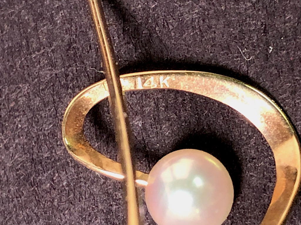 14K Gold Modernist Desgined Earrings with Pearl 3.jpg