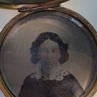 Locket With Two Portraits 11.jpg