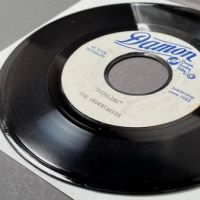 The Undertakers Pipeline b:w Mickey Mouse (ACETATE) on Damon Recording Studios 13.jpg