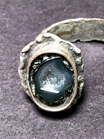 Unmarked Silver 2 Geodes Ring 3.jpg