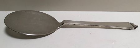 Georg Jensen circa 1920s Art Deco Pyramid Pattern Pastry Server  830 Silver 2.jpg