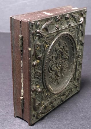 Thermoplastic Union Case Sixth Plate Ambrotype 2.jpg