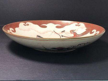 Meiji Period Kutani Charger with Nasu no Yoichi on Horseback 8.jpg