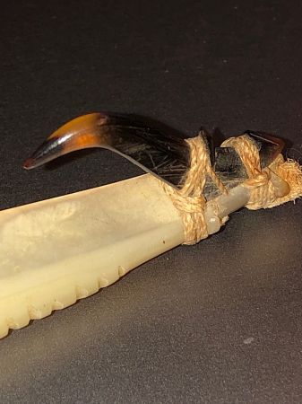 Solomon Island Trolling Lure Mother Of Pearl with Turtle Shell Carved Hook 4.jpg