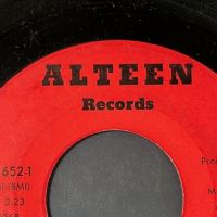 1968 Chicago Soul Drake and The En-Solids Please Leave Me b:w I’ll Always Be There on Lateen Records 5.jpg