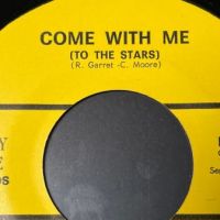 Gonn Come With Me on Merry Jane Records 5 (in lightbox)