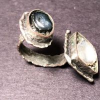 Unmarked Silver 2 Geodes Ring 5.jpg