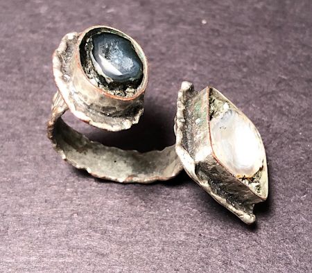 Unmarked Silver 2 Geodes Ring 5.jpg