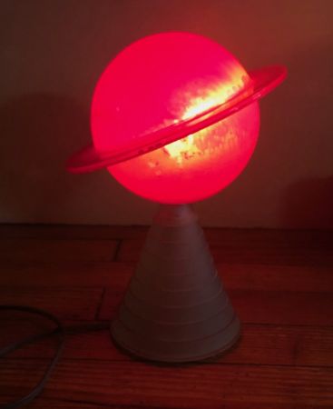 1939 Worlds Fair Saturn Lamp Red Top 6.jpg