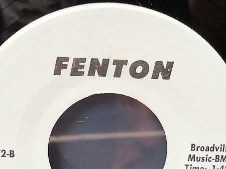 Chancellors Dear John on Fenton Records 2072 10.jpg