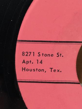 The Iguana Black Suit on Valerie Records V-107 12.jpg