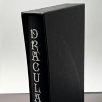 Dracula By Bram Stoker Publshed by The Folio Society 2008 Hardback w: Slipcase 1.jpg