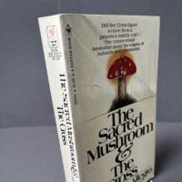 The Sacred Mushroom and The Cross by John Allegro Paperback 2.jpg
