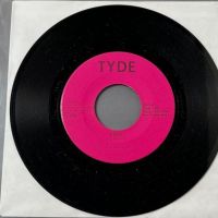 Tyde Lost b:w Psychedelic Pill on Fredlo 1.jpg
