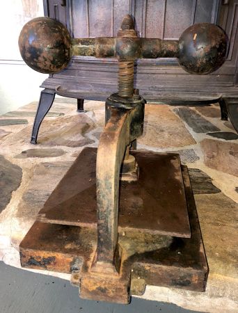 Antique Cast Iron Book Press Binding 7.jpg
