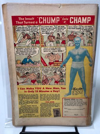 Headline Comics No 27 December 1947 Published by Prize 19.jpg