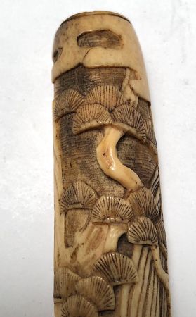 Japanese Kiseru zutsu Pipe-Case Carved Antler Circa Late 19th C 4.jpg