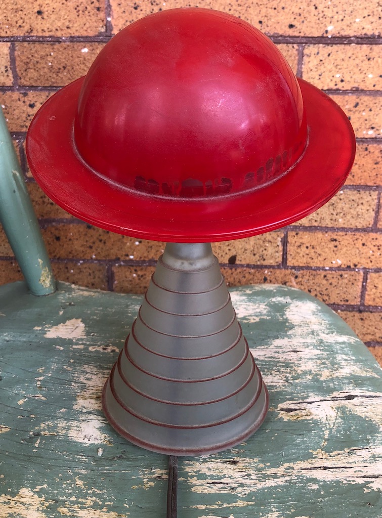 1939 Worlds Fair Saturn Lamp Red Top 8.jpg