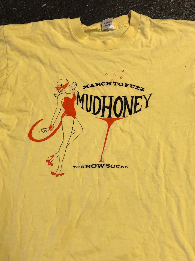 Mudhoney Tour Los Playboys International Tour Shirt Large Yellow 1992 2.jpg