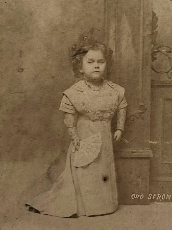 Mademoiselle Coretta Photo by Otto Sarony Cabinet Card 8.jpg