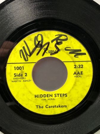 The Caretakers You Don't Have To Pretend : Hidden Steps on Worm Records 9.jpg