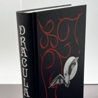 Dracula By Bram Stoker Publshed by The Folio Society 2008 Hardback w: Slipcase 3.jpg