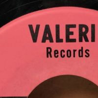 The Iguana Black Suit on Valerie Records V-107 14.jpg