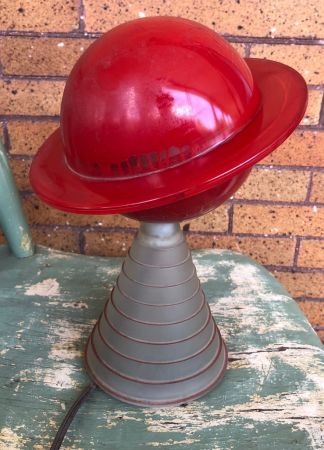 1939 Worlds Fair Saturn Lamp Red Top 9.jpg