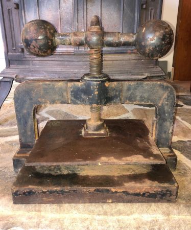 Antique Cast Iron Book Press Binding 8.jpg
