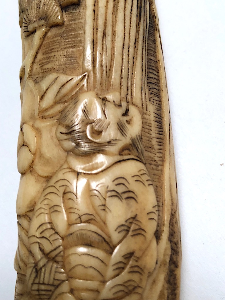 Japanese Kiseru zutsu Pipe-Case Carved Antler Circa Late 19th C 18.jpg