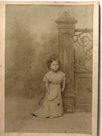 Mademoiselle Coretta Photo by Otto Sarony Cabinet Card 9.jpg