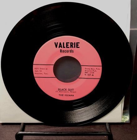 The Iguana Black Suit on Valerie Records V-107 1.jpg