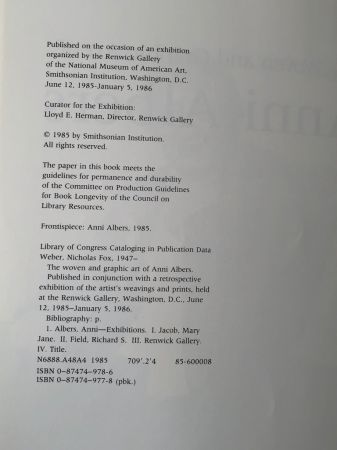 The Woven and Graphic Art of Anni Albers 1985 Published by Smithsonian Institution Press Softcover 8.jpg