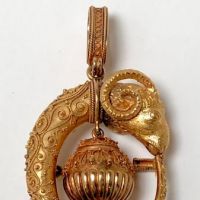 18k Gold Etruscan Revival Ram's Head Bracelet Earrings and Brooch Set 27.jpg