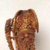 18k Gold Etruscan Revival Ram's Head Bracelet Earrings and Brooch Set 5.jpg