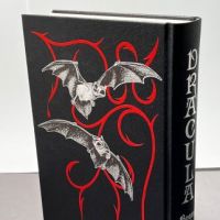 Dracula By Bram Stoker Publshed by The Folio Society 2008 Hardback w: Slipcase 4.jpg