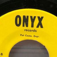The Lost Legend Love Fight on Onyx Records ES 6901 12.jpg