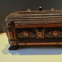 Tramp Art Box with Lid 3.jpg
