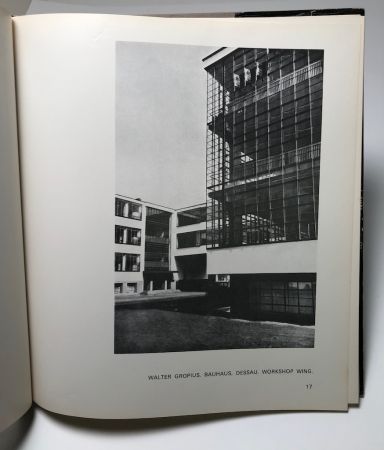 Glass In Modern Architecture of the Bauhaus Period by Arthur Korn 1st edition 7.jpg