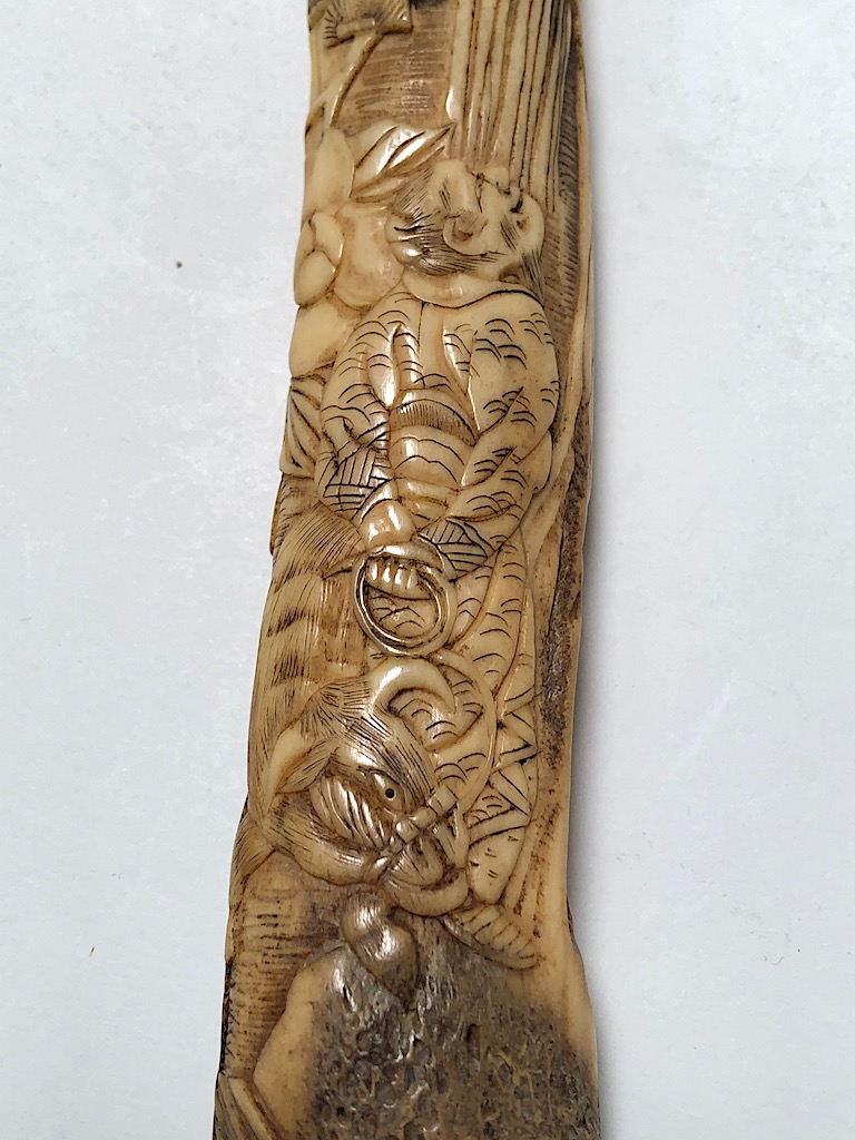 Japanese Kiseru zutsu Pipe-Case Carved Antler Circa Late 19th C 6.jpg