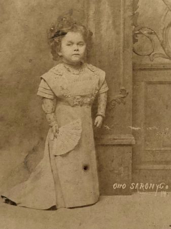 Mademoiselle Coretta Photo by Otto Sarony Cabinet Card 10.jpg
